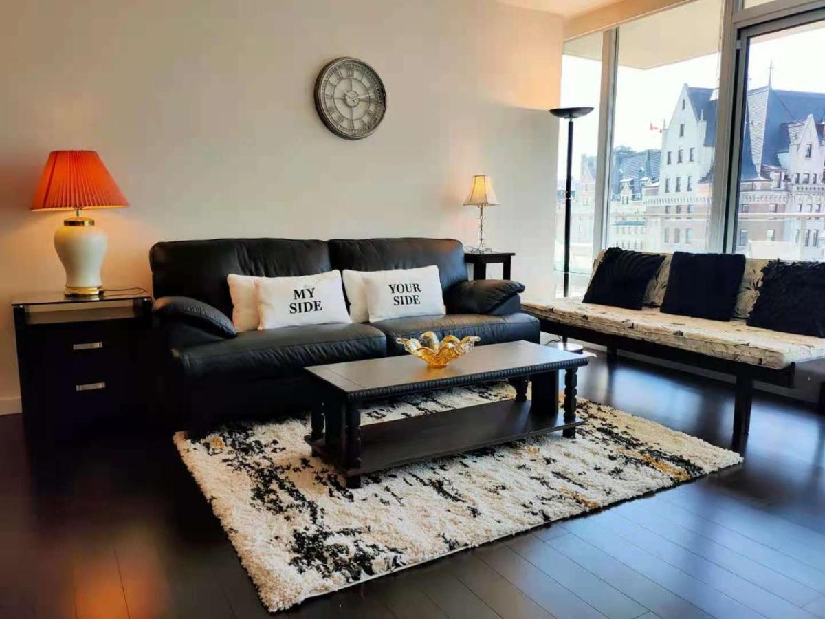 Waterfalls Hotel - Suite In Falls Downtown With Pool Victoria Bagian luar foto