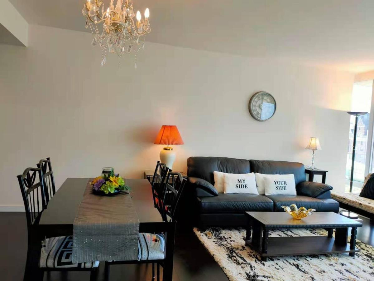 Waterfalls Hotel - Suite In Falls Downtown With Pool Victoria Bagian luar foto